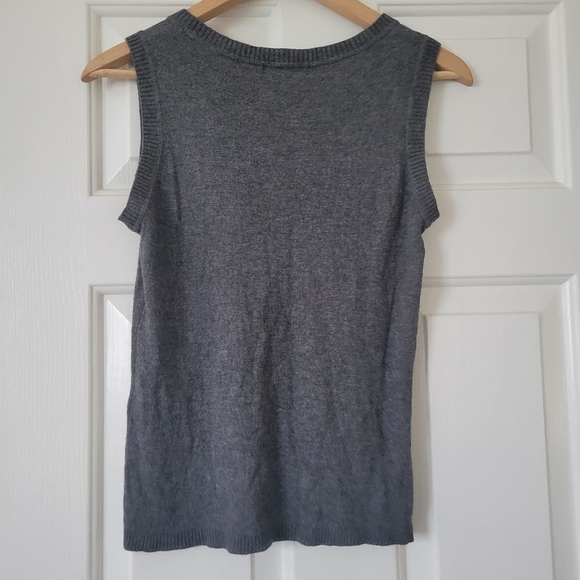 August Silk Gray Sleeveless Knit Top M - Picture 7 of 7